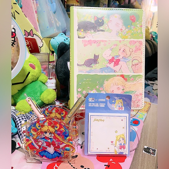 Sailor Moon stationery bundle - Picture 1 of 6